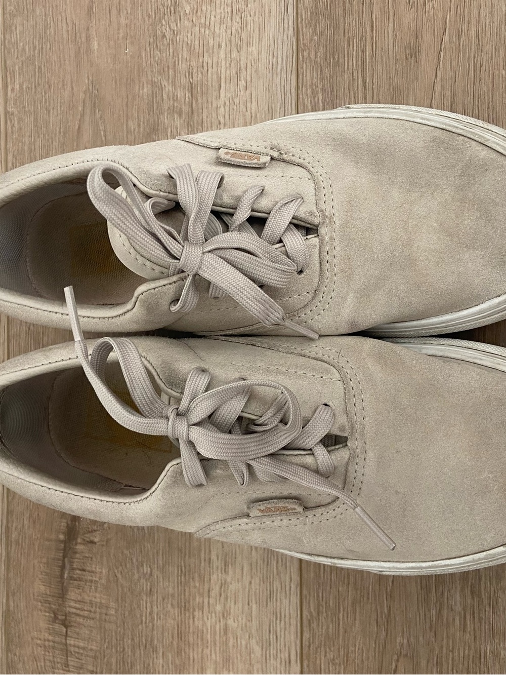Vans Suede Low-Top Sneakers - Light Beige